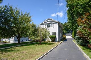 45 Hill St, Midland Park Boro, NJ 07432