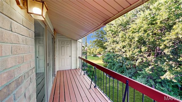 5262 Cedarstone Court D, St Louis, MO 63129