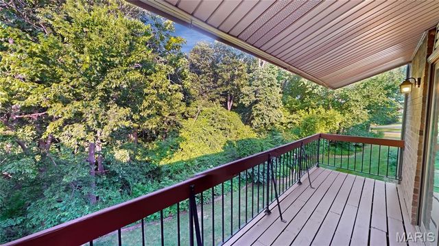 5262 Cedarstone Court D, St Louis, MO 63129