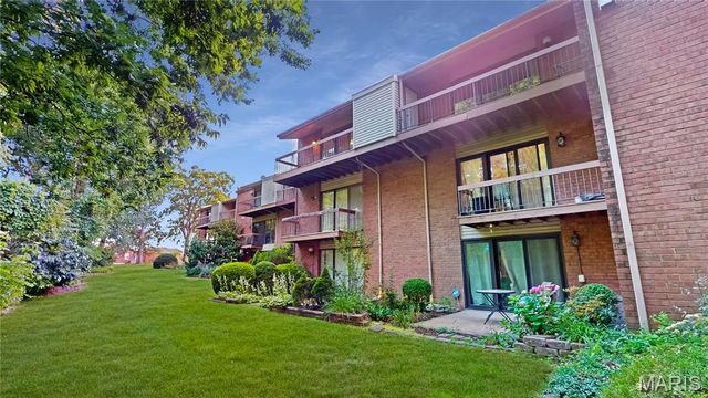 5262 Cedarstone Court D, St Louis, MO 63129