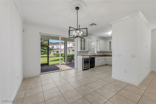 7051 Ambrosia LN 3506, Naples, FL 34119