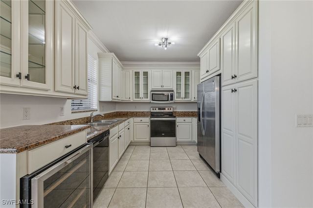 7051 Ambrosia LN 3506, Naples, FL 34119