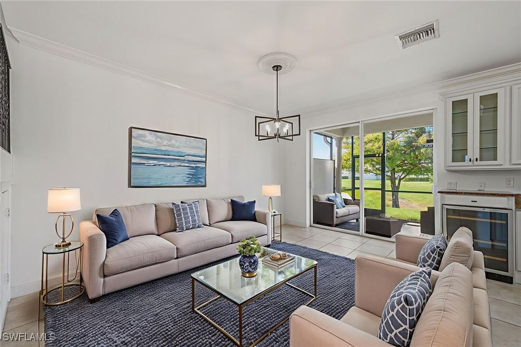 7051 Ambrosia LN 3506, Naples, FL 34119