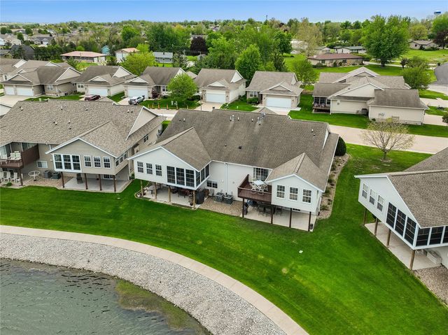 4103 Lakeview SW, Cedar Rapids, IA 52404