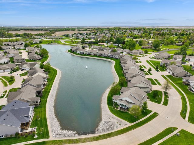 4103 Lakeview SW, Cedar Rapids, IA 52404