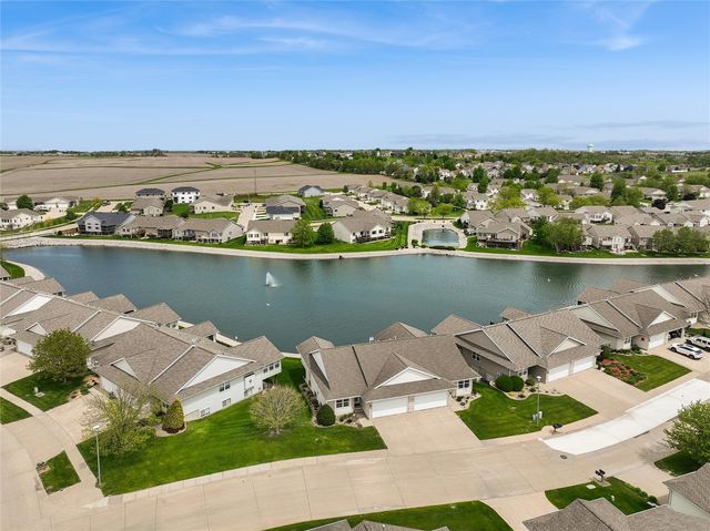 4103 Lakeview SW, Cedar Rapids, IA 52404