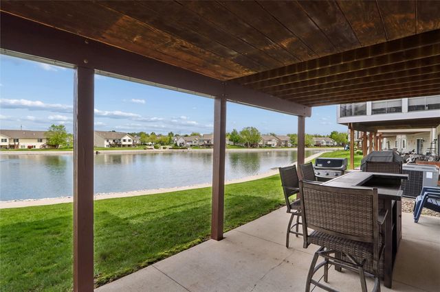 4103 Lakeview SW, Cedar Rapids, IA 52404
