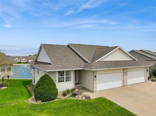4103 Lakeview SW, Cedar Rapids, IA 52404