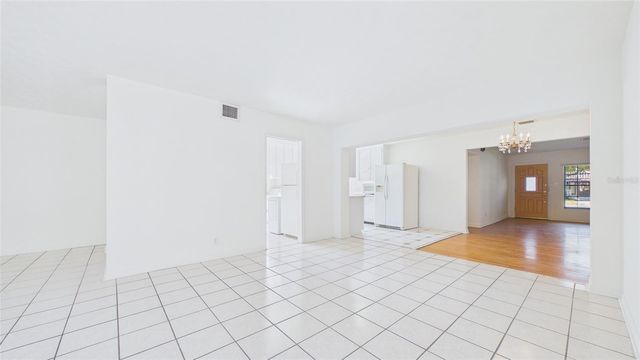 3112 S JULIA CIRCLE, Tampa, FL 33629