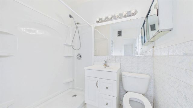 3112 S JULIA CIRCLE, Tampa, FL 33629