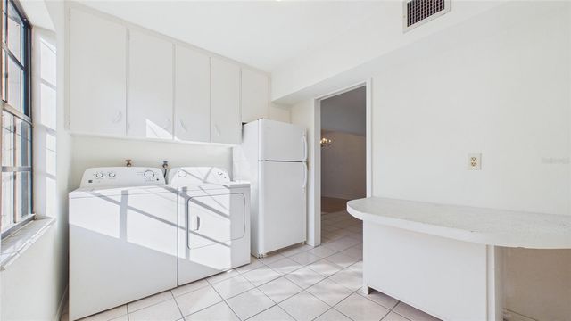 3112 S JULIA CIRCLE, Tampa, FL 33629