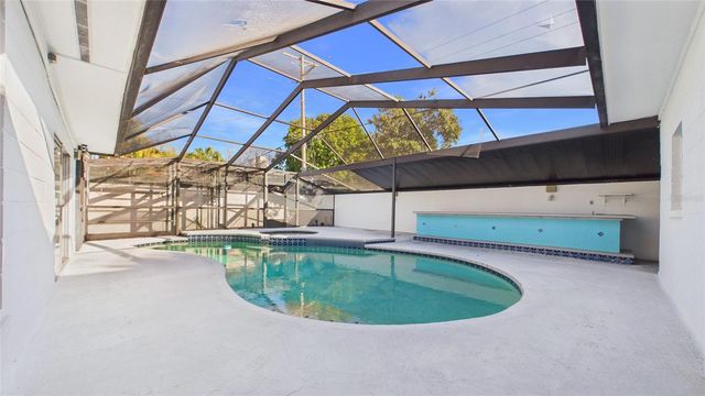 3112 S JULIA CIRCLE, Tampa, FL 33629