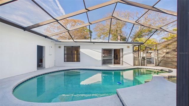 3112 S JULIA CIRCLE, Tampa, FL 33629