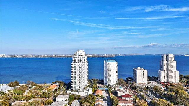 3112 S JULIA CIRCLE, Tampa, FL 33629