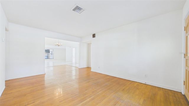 3112 S JULIA CIRCLE, Tampa, FL 33629