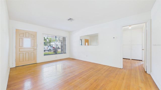 3112 S JULIA CIRCLE, Tampa, FL 33629