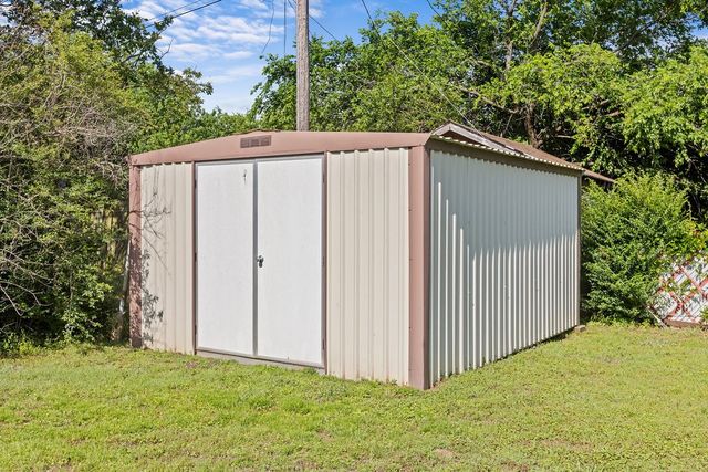 2022 Jerry Avenue, Denison, TX 75020