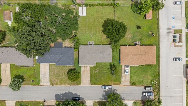 2022 Jerry Avenue, Denison, TX 75020