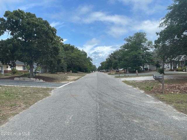 107 NE 35th Street, Oak Island, NC 28465