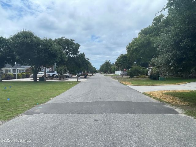 107 NE 35th Street, Oak Island, NC 28465