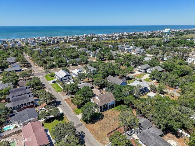 107 NE 35th Street, Oak Island, NC 28465