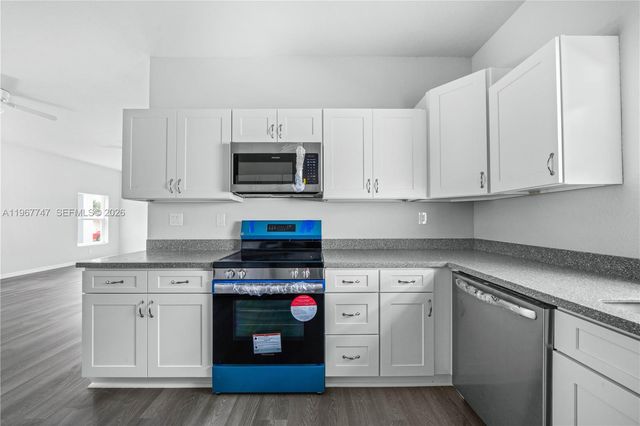 1442 Las Villas Blvd, Sebring, FL 33870