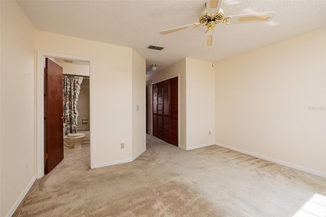 9252 WESTLINKS TERRACE, Seminole, FL 33777