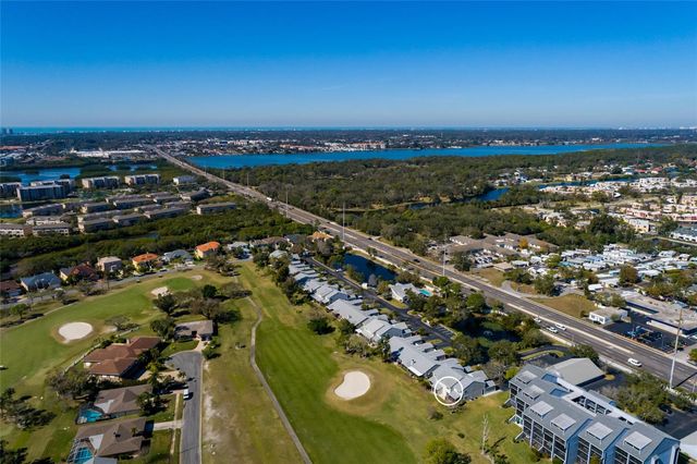 9252 WESTLINKS TERRACE, Seminole, FL 33777