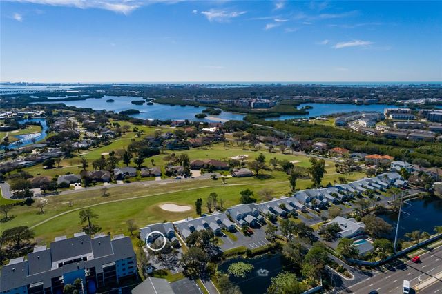 9252 WESTLINKS TERRACE, Seminole, FL 33777