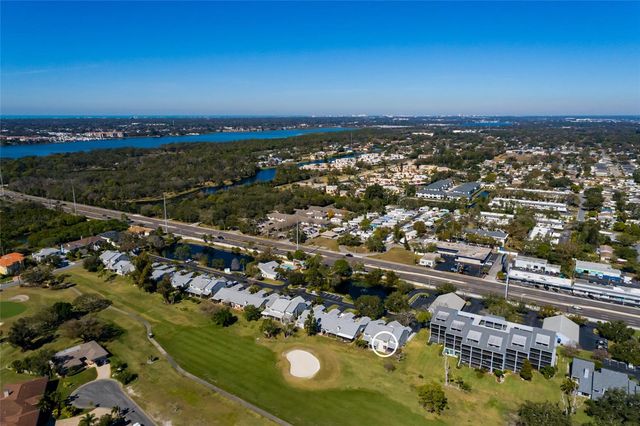 9252 WESTLINKS TERRACE, Seminole, FL 33777