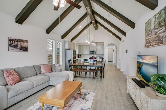 213 Kingsland ST, Georgetown, TX 78633