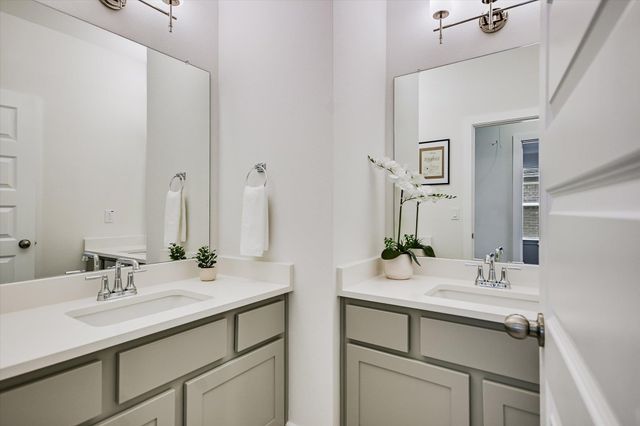 213 Kingsland ST, Georgetown, TX 78633