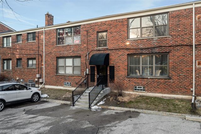 25749 Woodward Avenue 206, Royal Oak, MI 48067