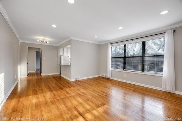 25749 Woodward Avenue 206, Royal Oak, MI 48067