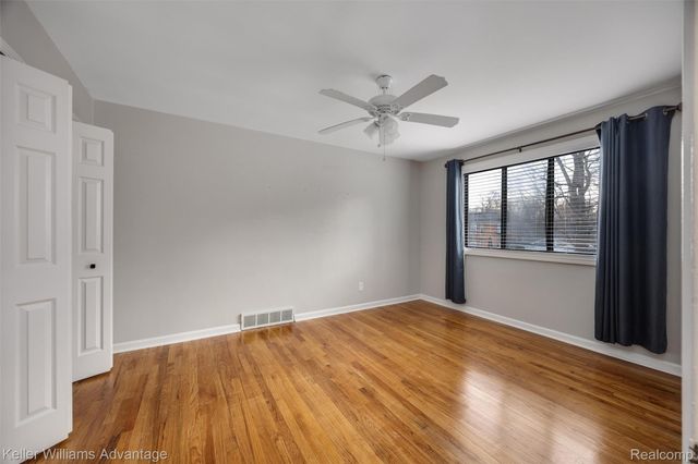 25749 Woodward Avenue 206, Royal Oak, MI 48067