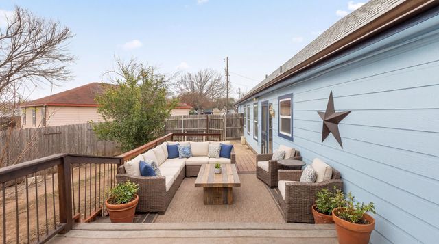 112 Amherst CT, Kyle, TX 78640