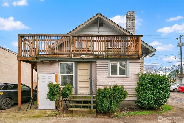 10531 Aurora Avenue N, Seattle, WA 98133
