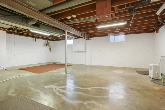 824 Stewart Avenue, Evansville, IN 47715