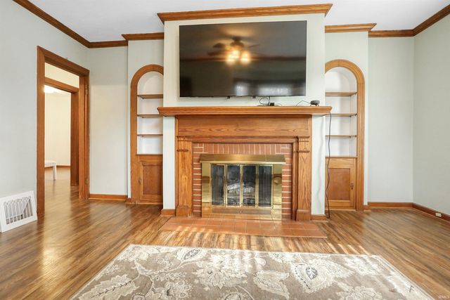 824 Stewart Avenue, Evansville, IN 47715