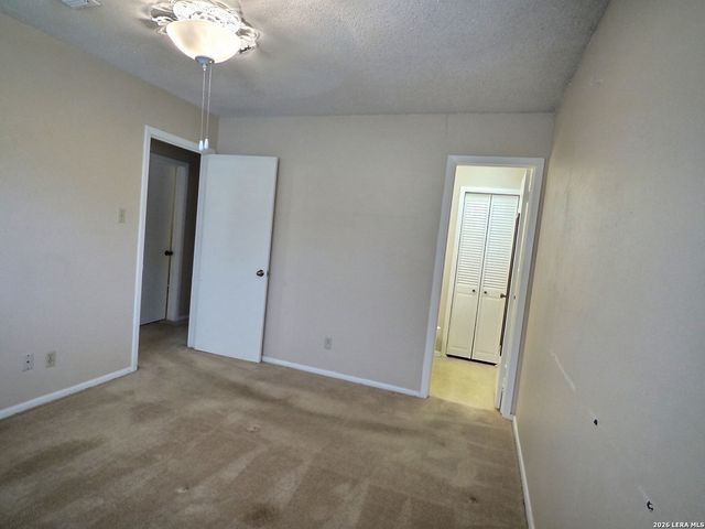 474 SCATES DR, San Antonio, TX 78227