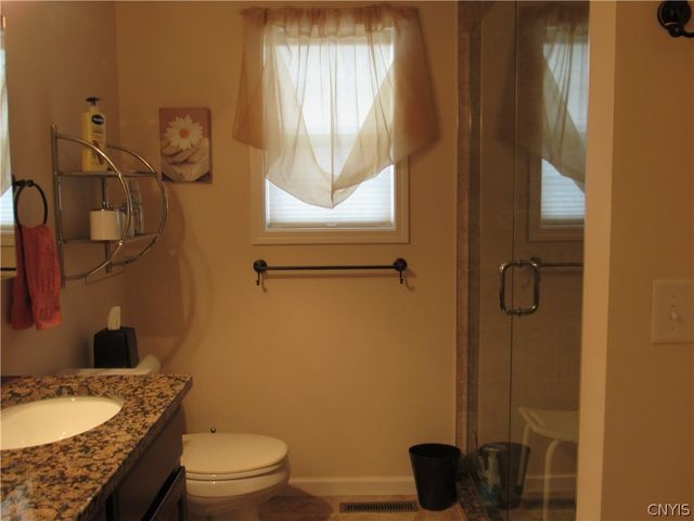 8706 Lavender Lane, Cicero, NY 13039