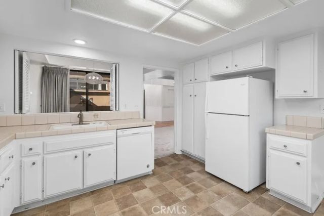1762 Del Prado, Pomona, CA 91768