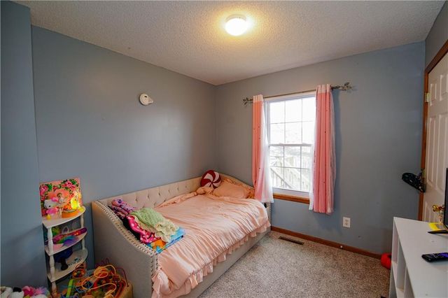1405 Magnolia Drive, Greenwood, MO 64034