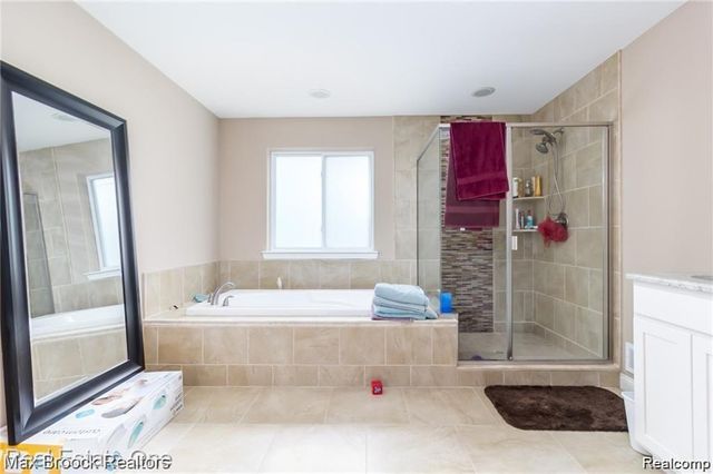2806 Benjamin Avenue, Royal Oak, MI 48073