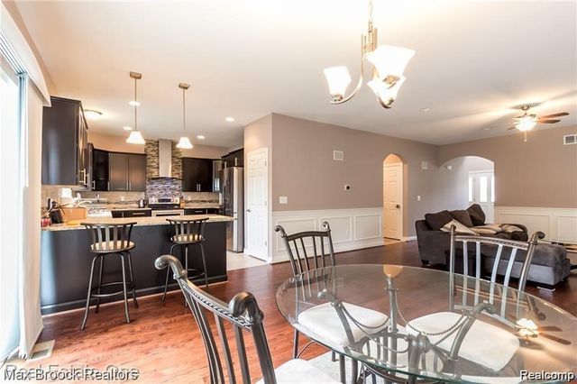 2806 Benjamin Avenue, Royal Oak, MI 48073
