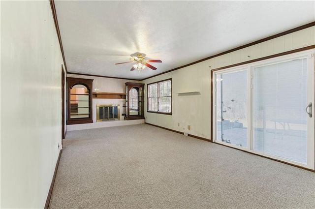 618 ROCKBOROUGH Drive, Stone Mountain, GA 30083