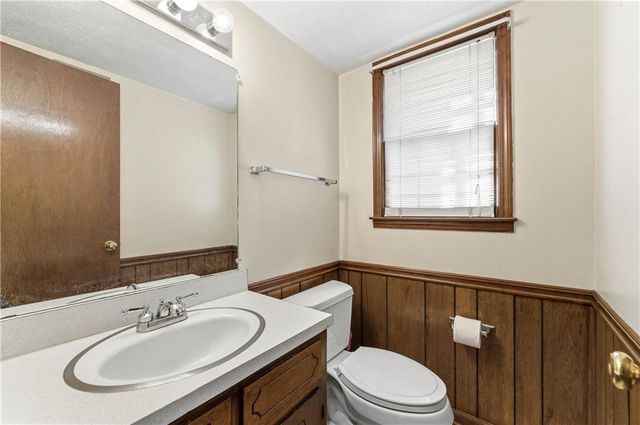 618 ROCKBOROUGH Drive, Stone Mountain, GA 30083