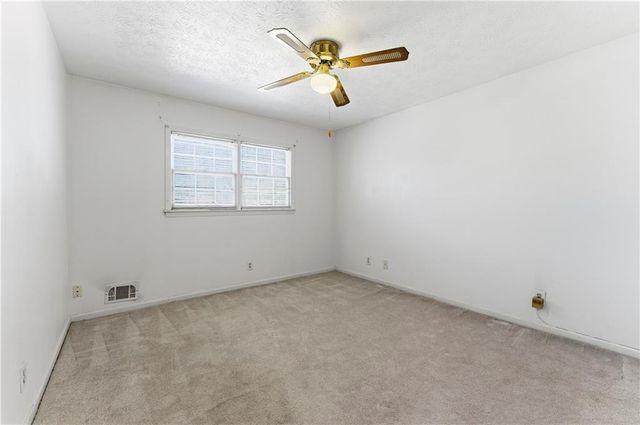 618 ROCKBOROUGH Drive, Stone Mountain, GA 30083