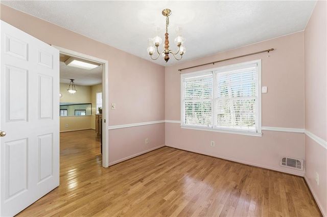 618 ROCKBOROUGH Drive, Stone Mountain, GA 30083