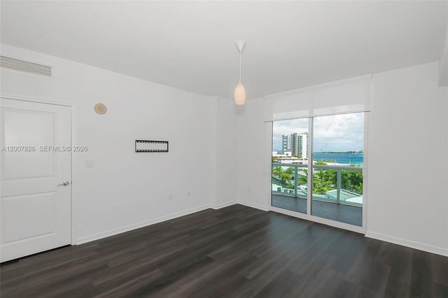 7900 Harbor Island Dr 703, North Bay Village, FL 33141